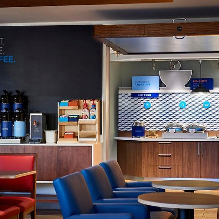 Holiday Inn Express & Suites Ridgecrest - China Lake By Ihg Eksteriør bilde