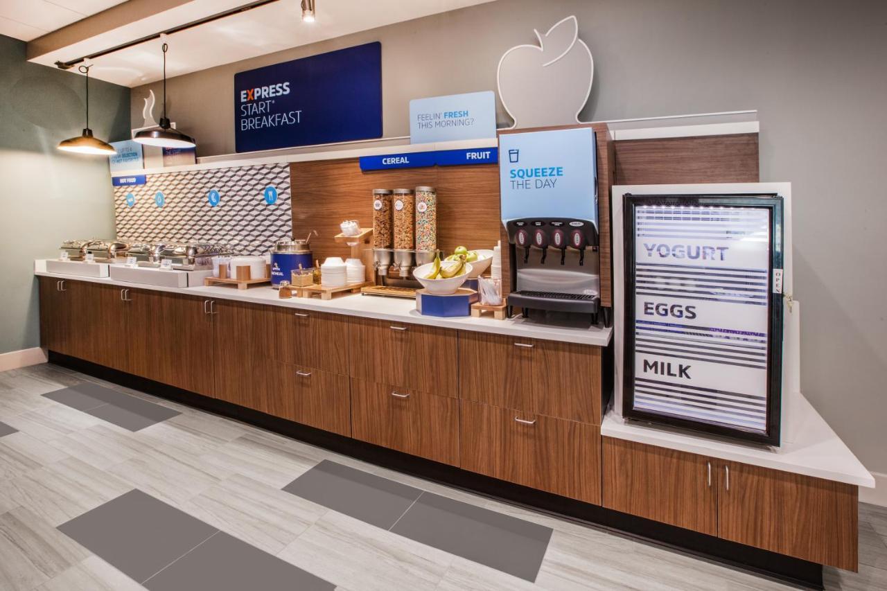 Holiday Inn Express & Suites Ridgecrest - China Lake By Ihg Eksteriør bilde