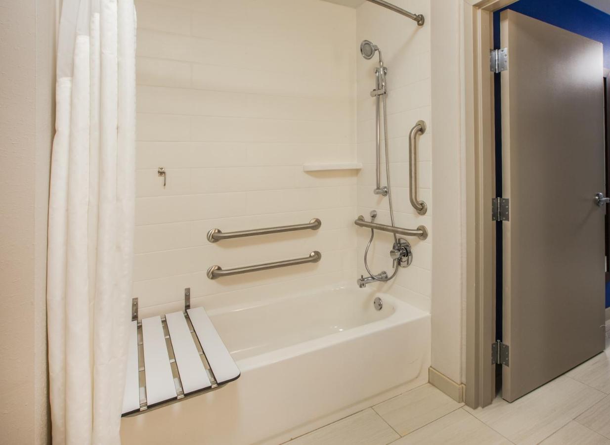 Holiday Inn Express & Suites Ridgecrest - China Lake By Ihg Eksteriør bilde